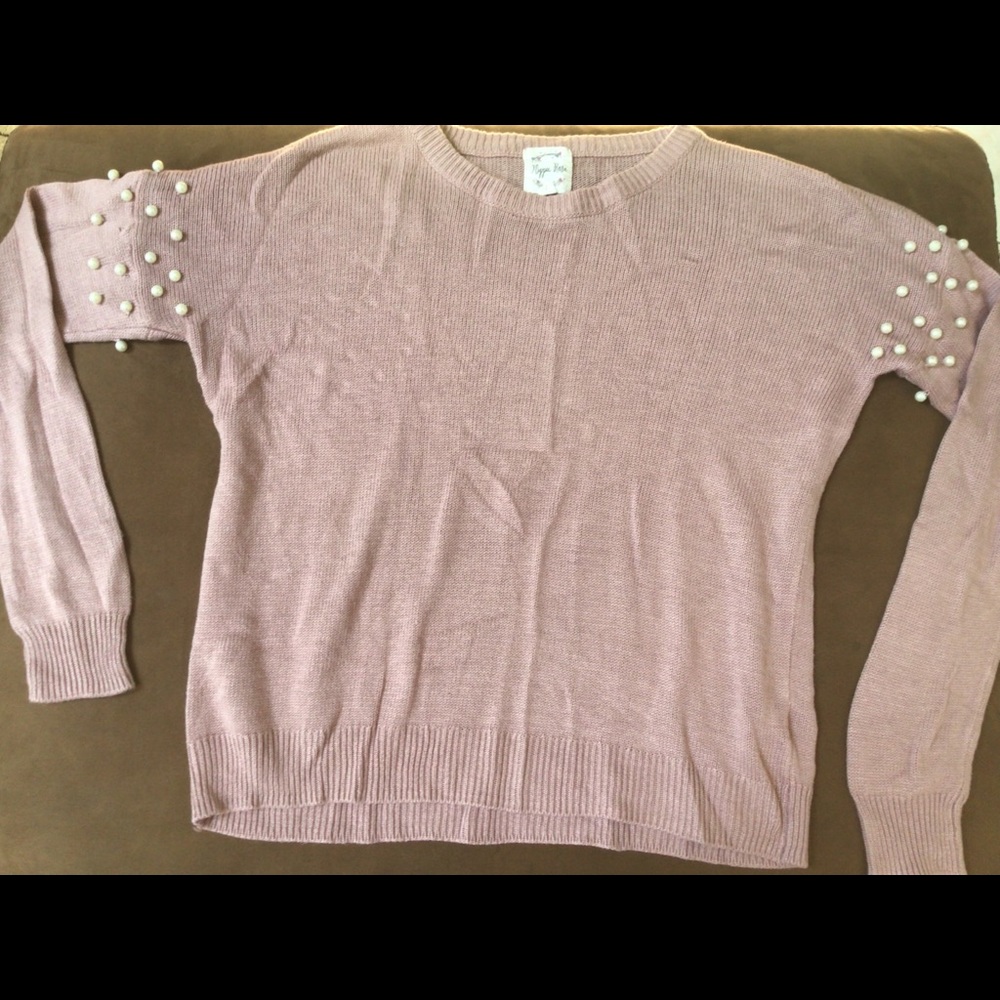 Hippie Rose Pearl Sweater
